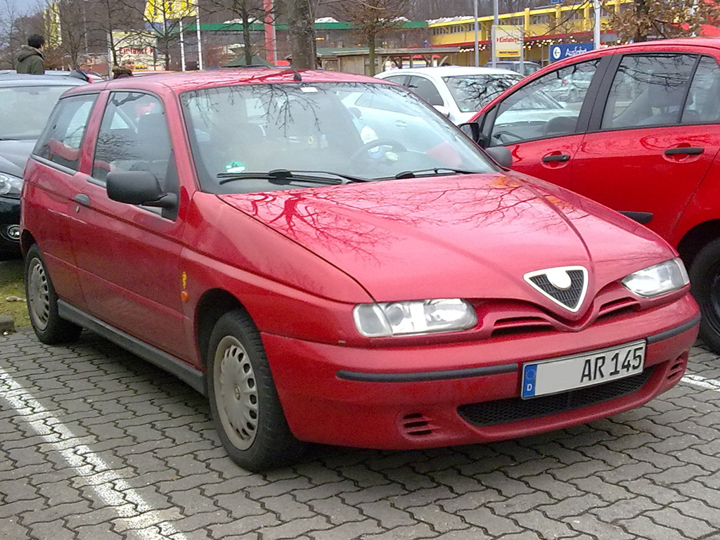 Alfa Romeo 145