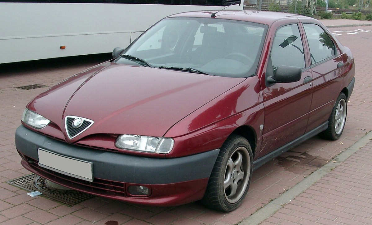 Alfa Romeo 146