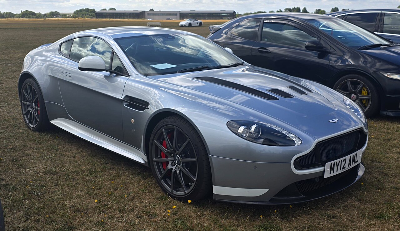 Aston Martin Vantage S