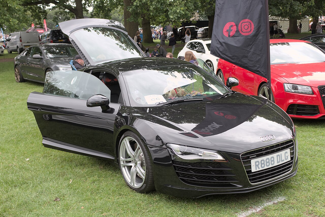 Audi R8