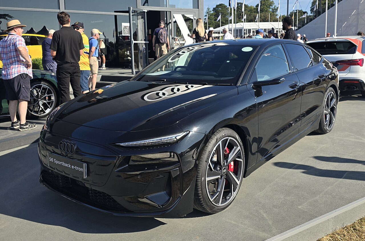 Audi S6 e-tron