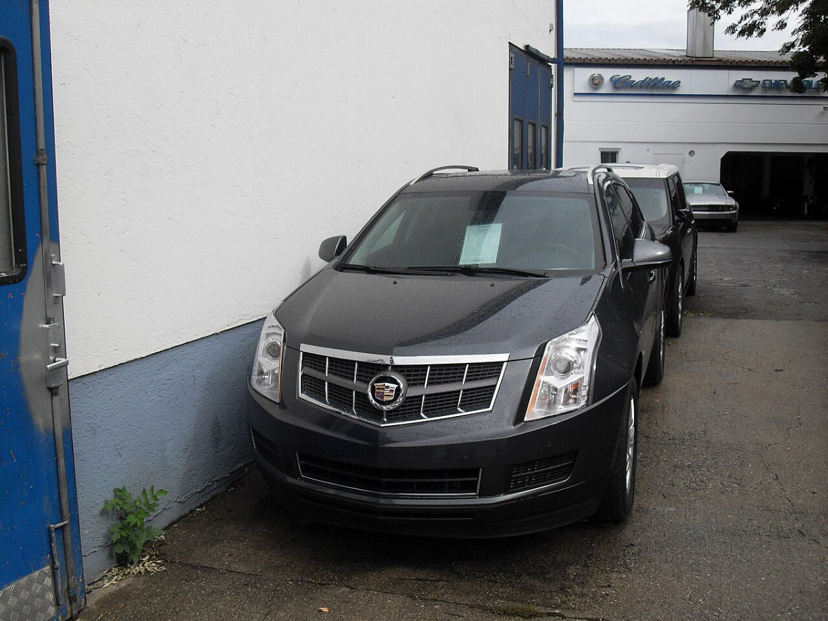 Кадиллак SRX