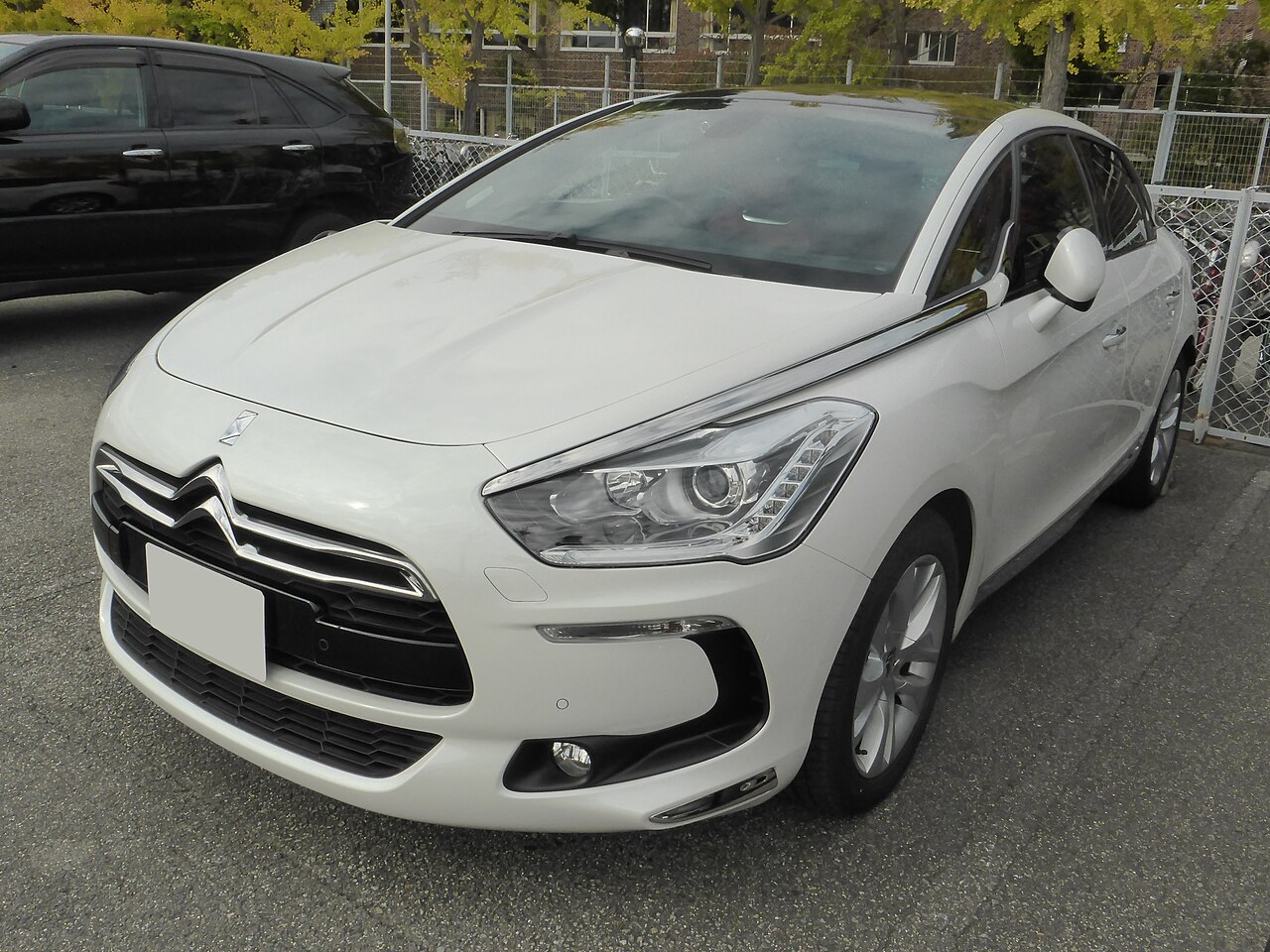 Ситроен DS5
