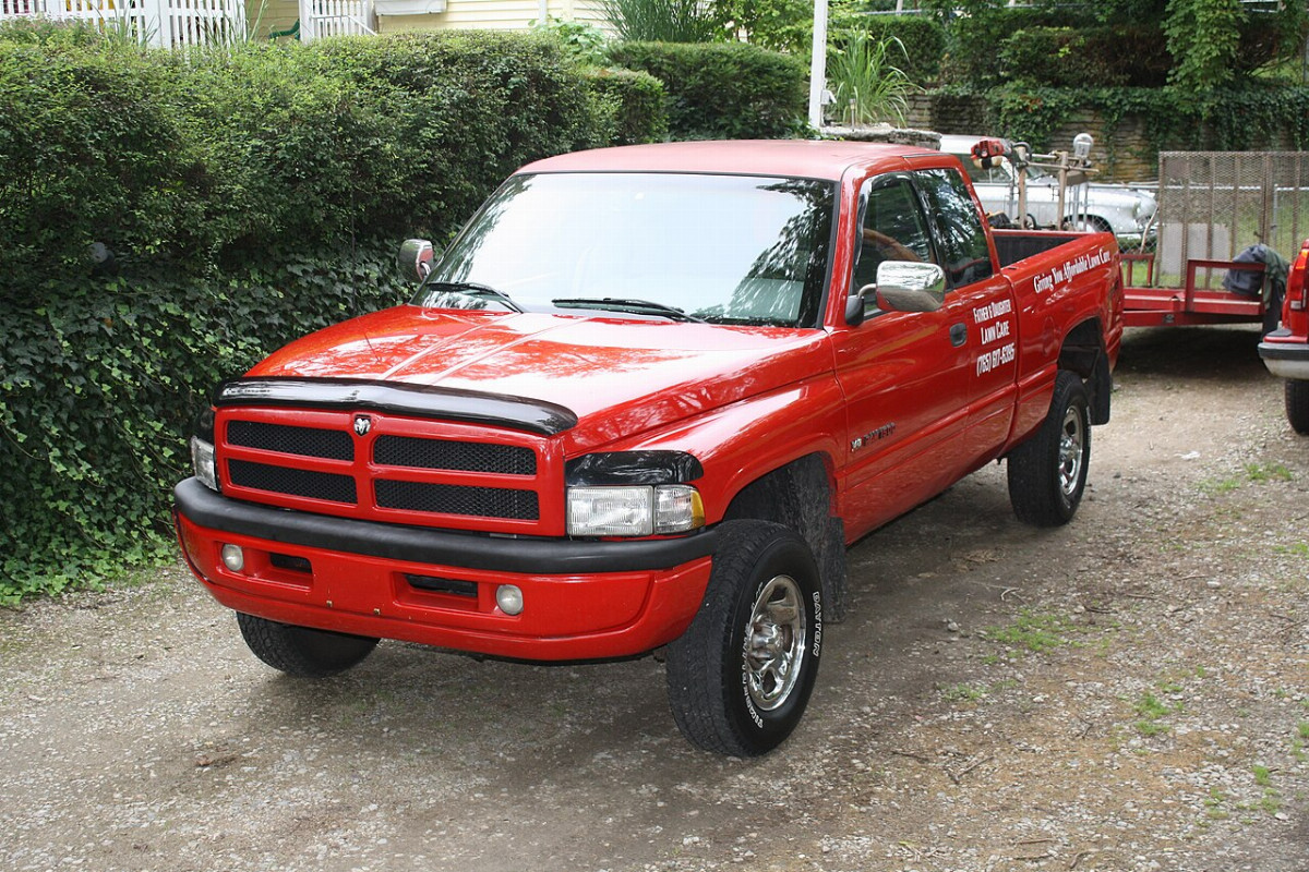 Додж Ram 1500