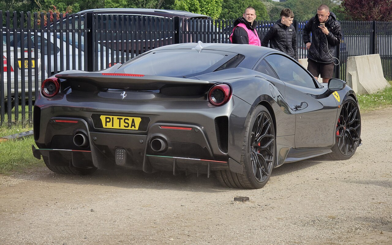 Ferrari 488 Pista