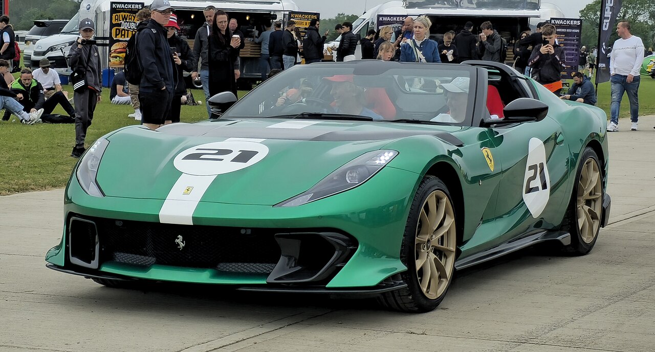 Ferrari 812 Competizione