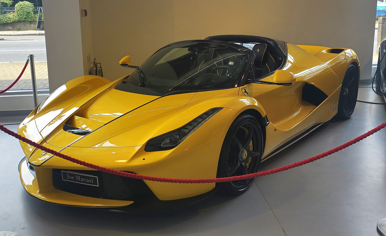 Ferrari LaFerrari Aperta