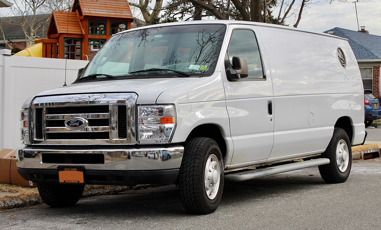 Ford E-250 Econoline