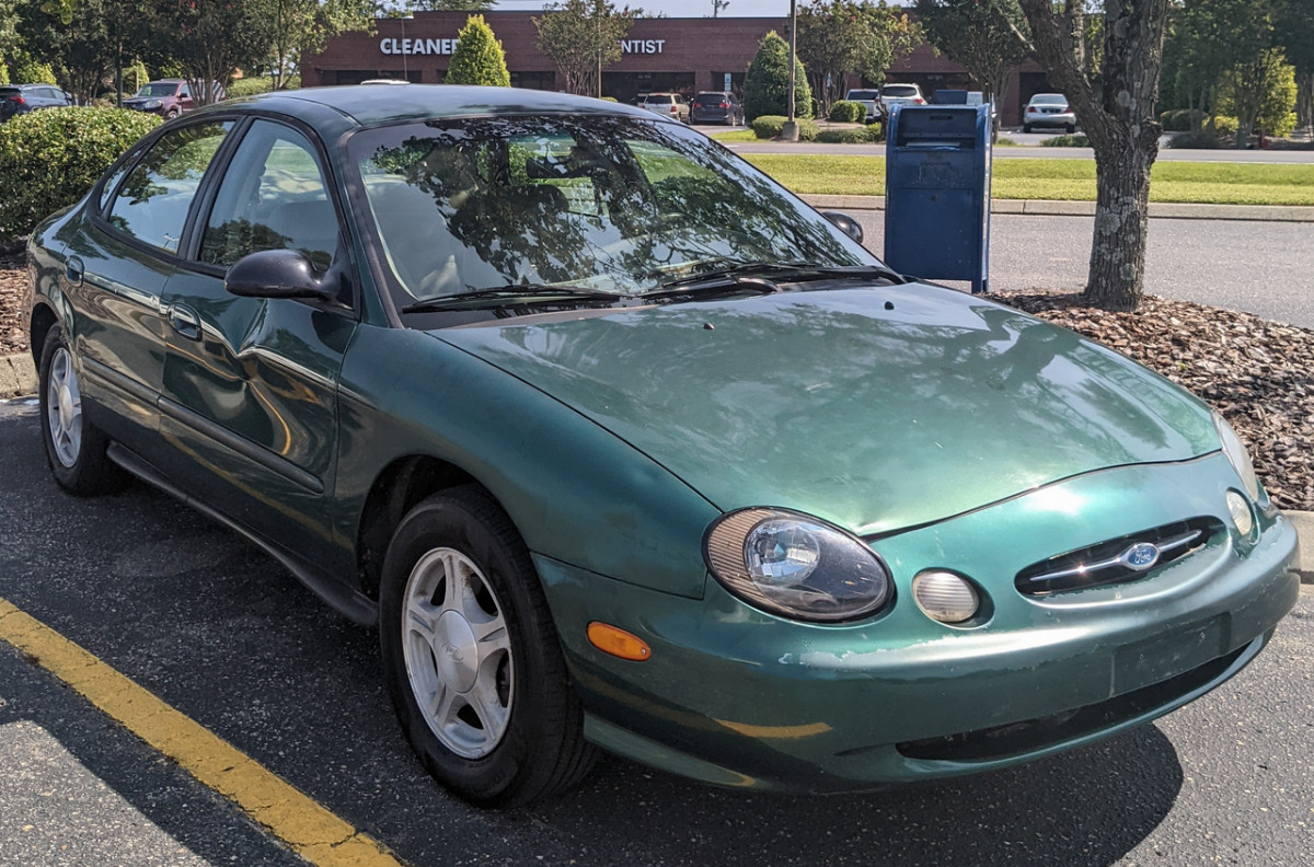 Ford Taurus