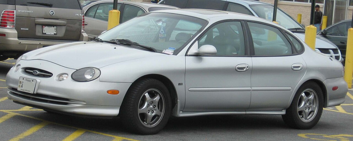 Ford Taurus SHO
