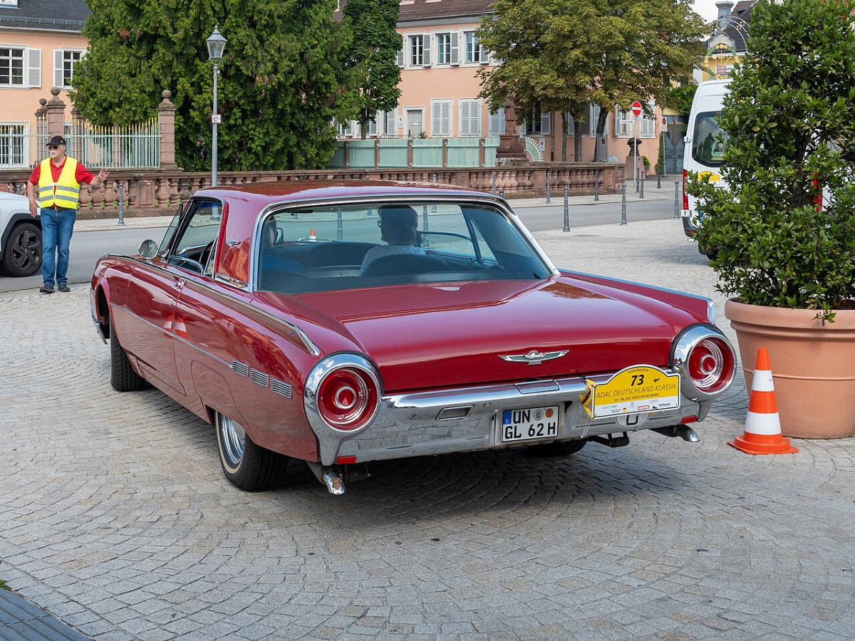 Ford Thunderbird