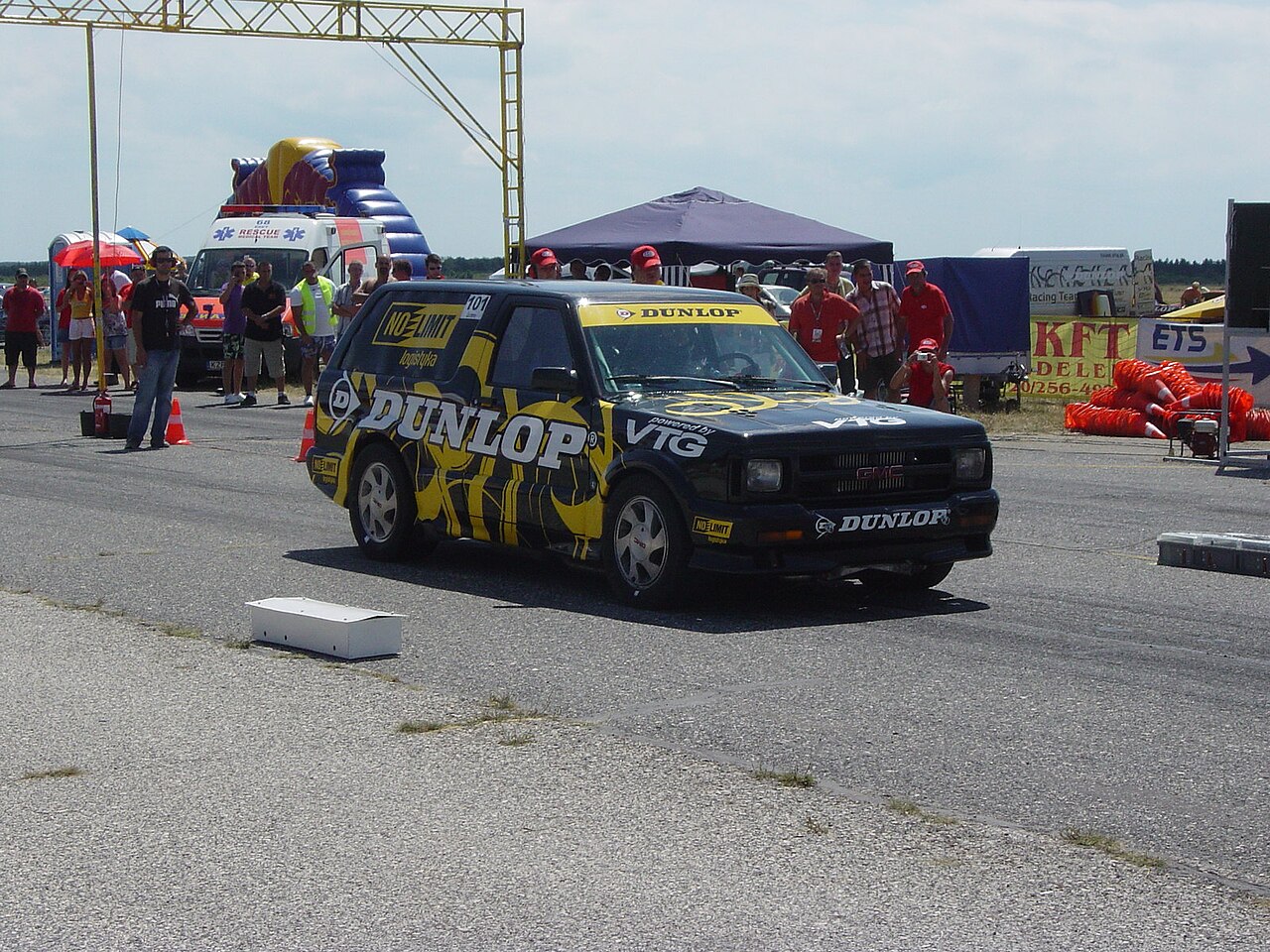 GMC Typhoon
