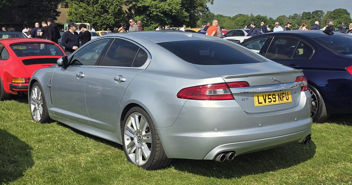 Jaguar XF