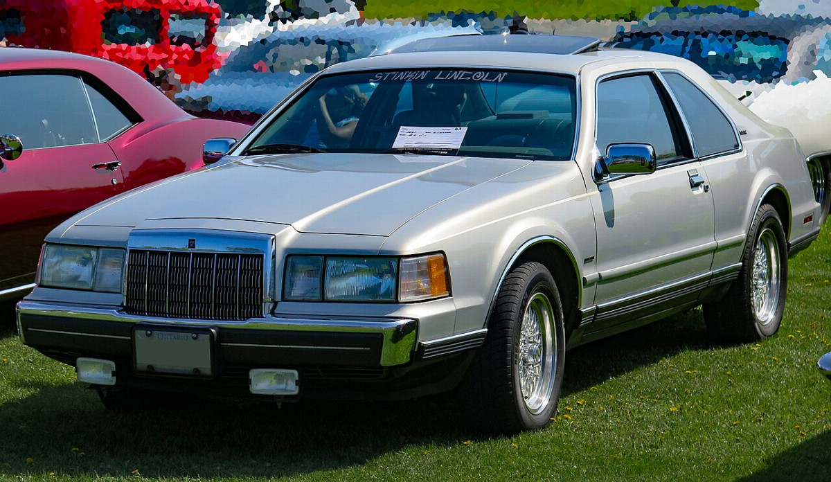 Lincoln Mark VII