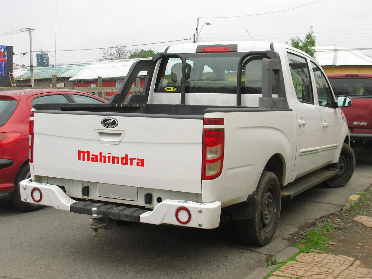 Mahindra Genio