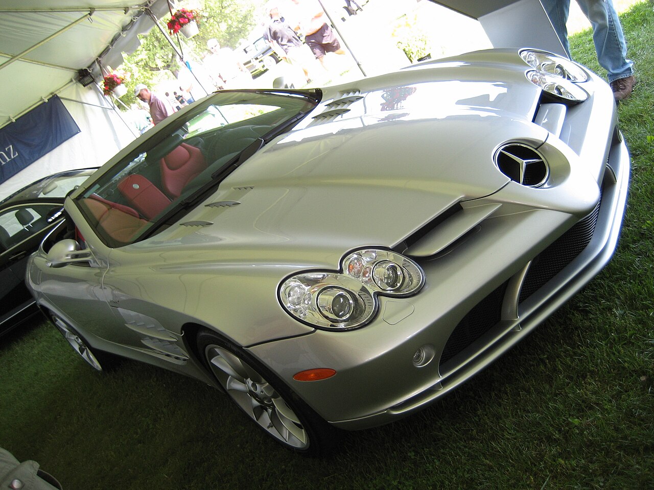 Мерседес SLR McLaren