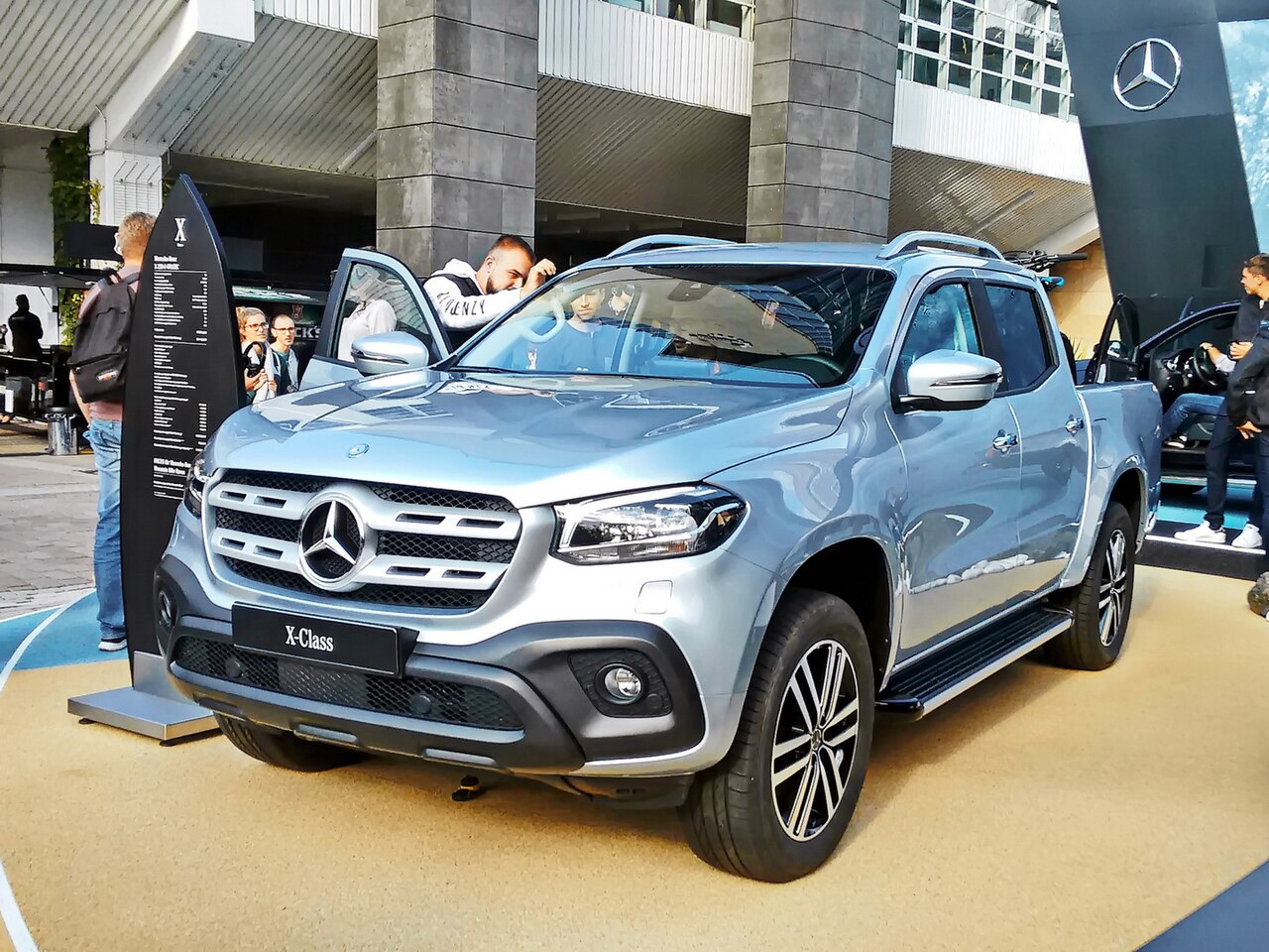 Мерседес X-Class