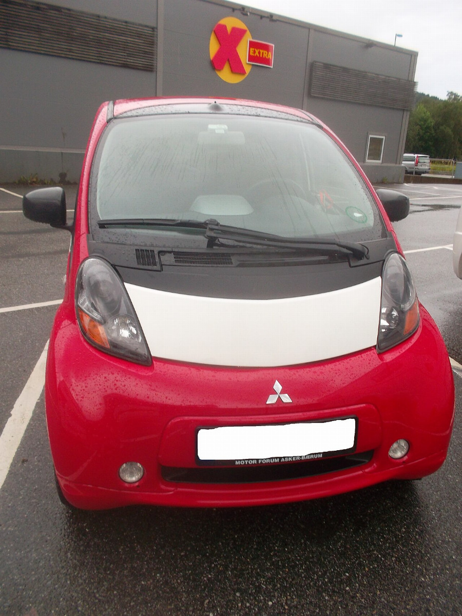 Мицубиси i-MiEV