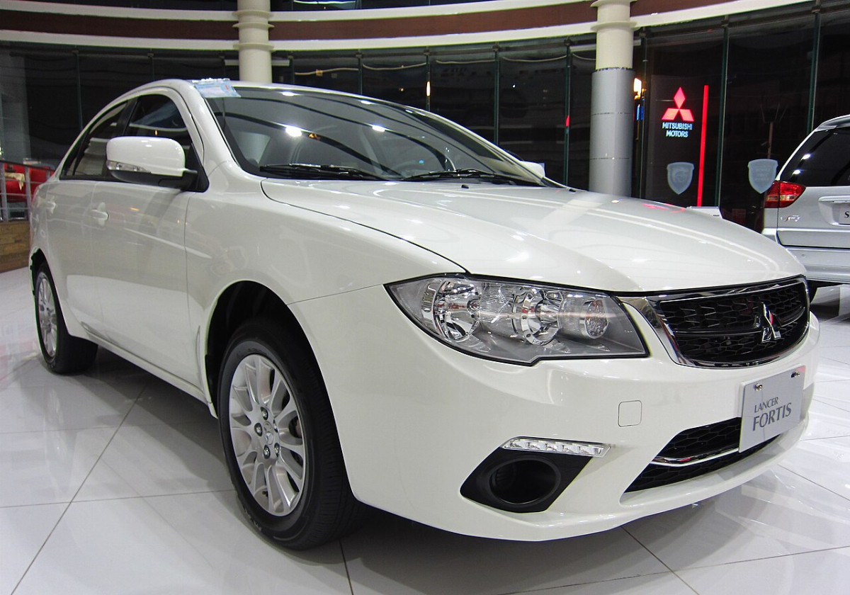 Мицубиси Lancer Fortis