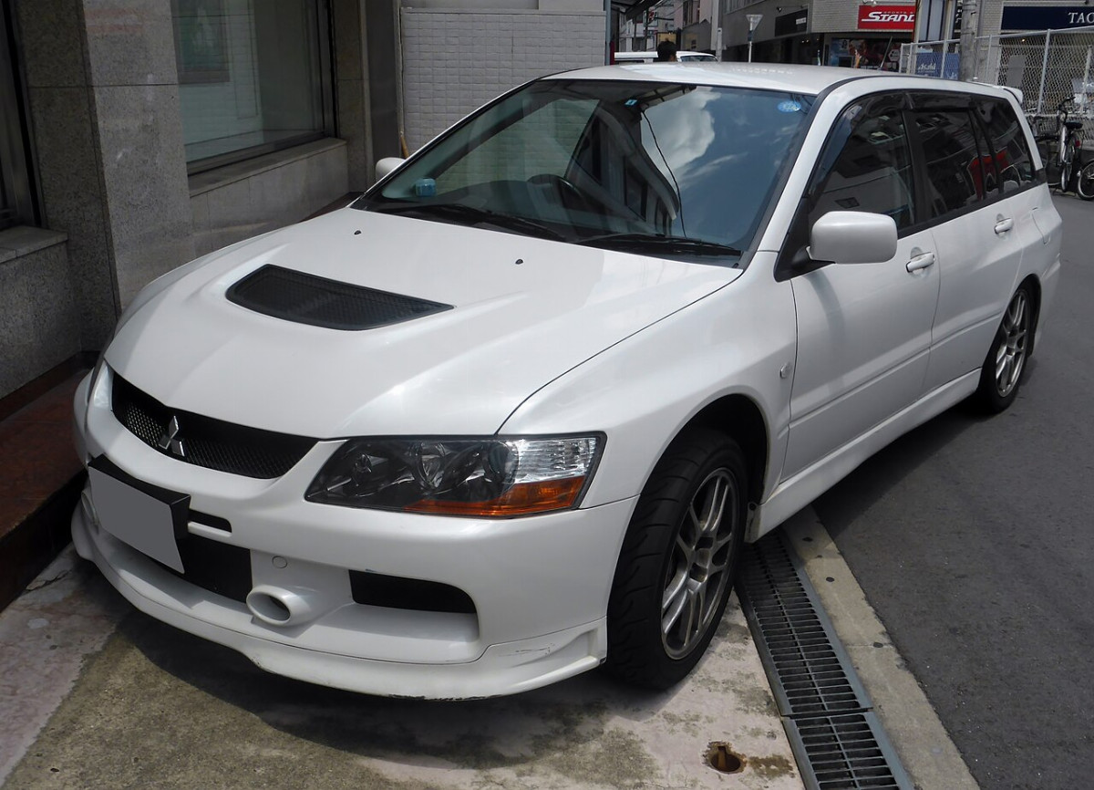 Мицубиси Lancer Wagon