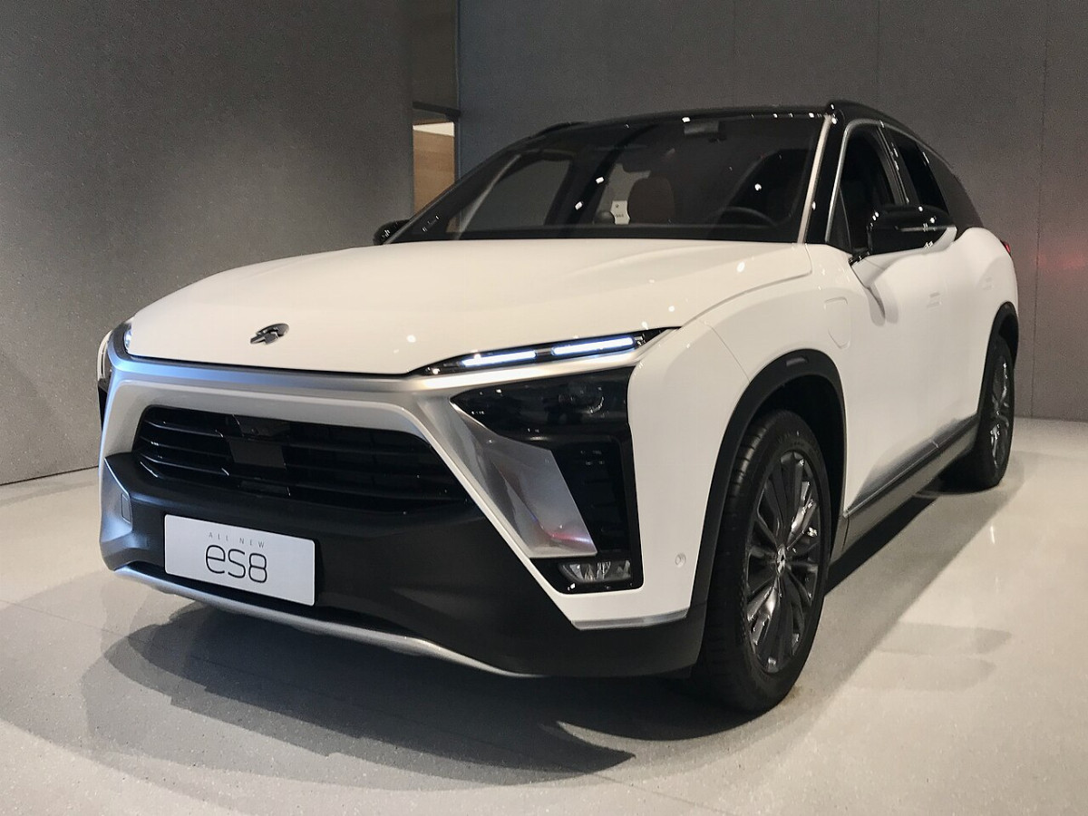 Nio EL8