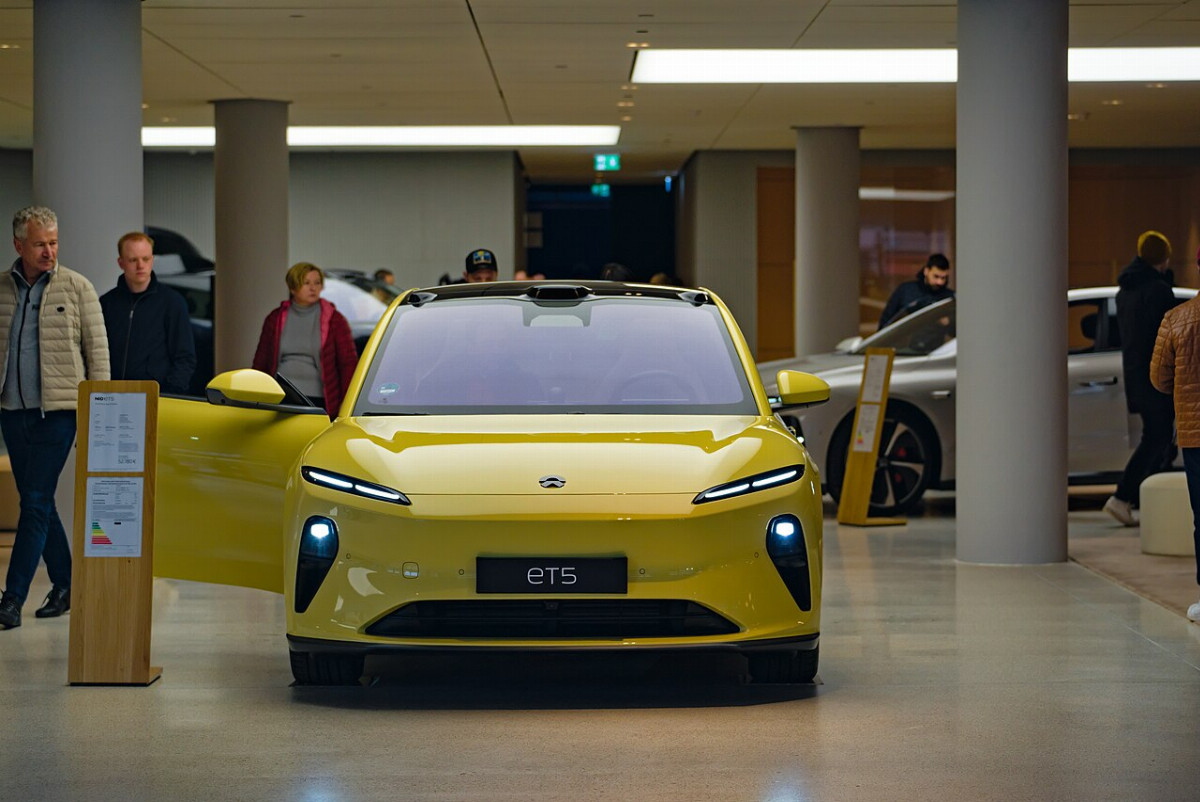 Nio ET5