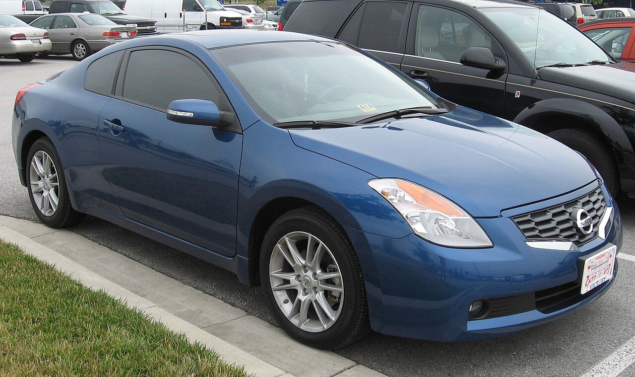 Ниссан Altima