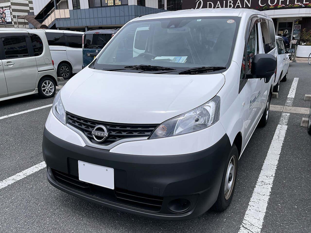 Ниссан Evalia