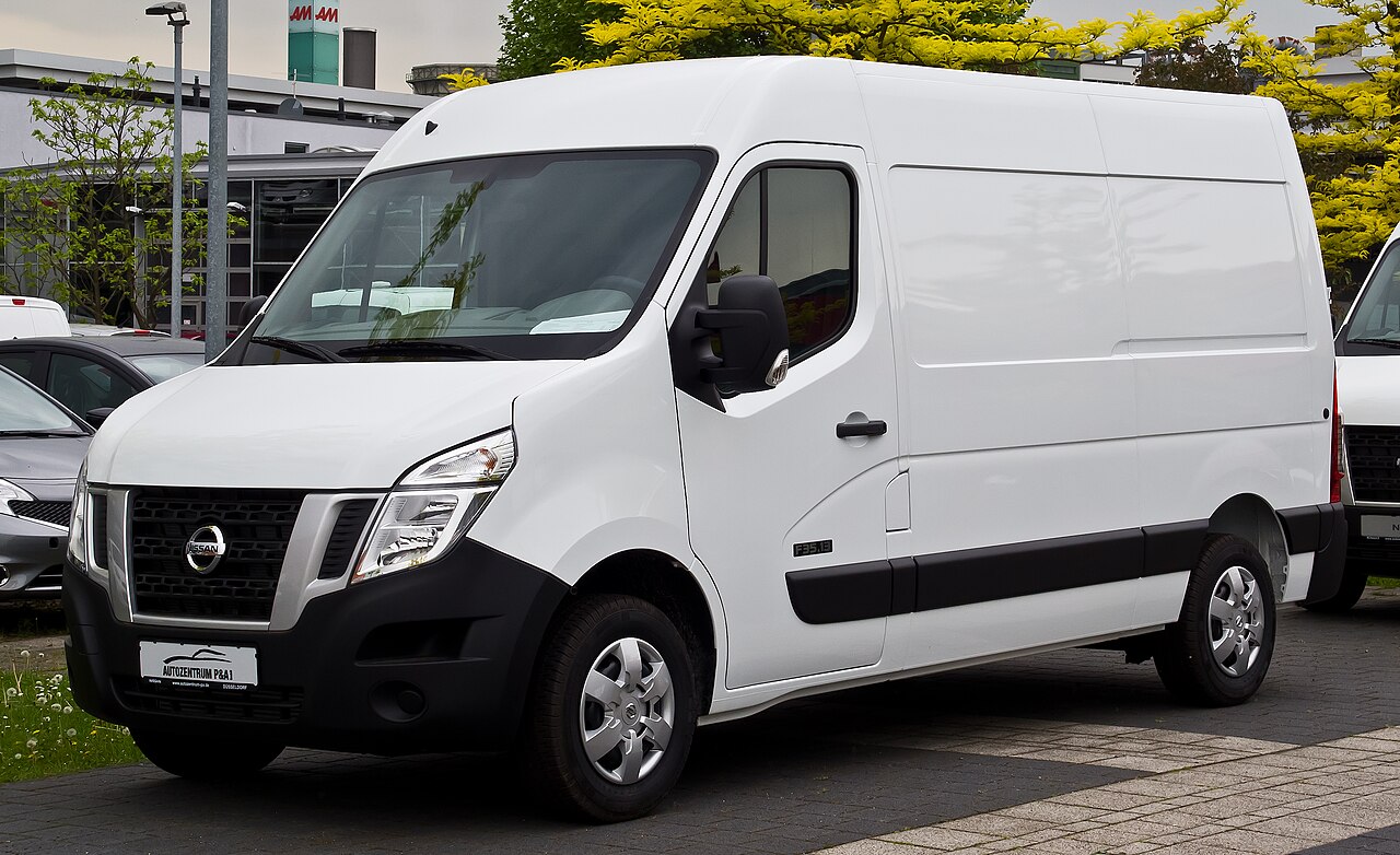 Ниссан NV400