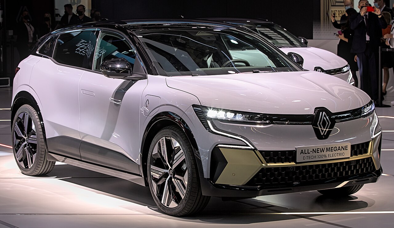 Рено Megane E-Tech