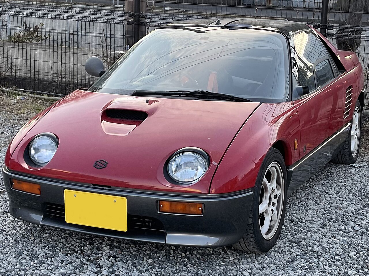 Suzuki Cara