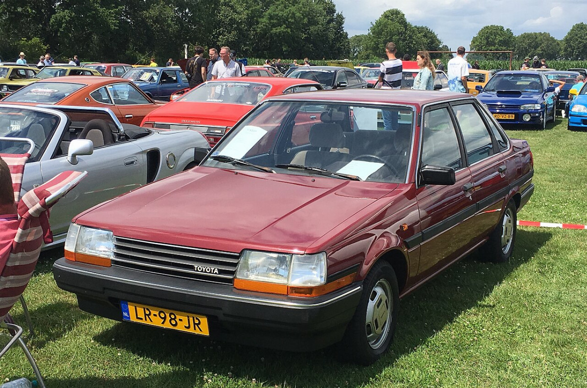 Toyota Carina E