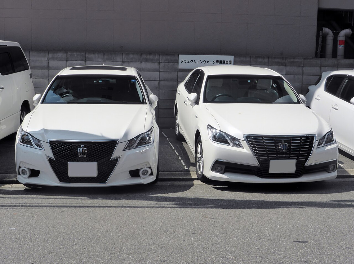 Toyota Crown Athlete