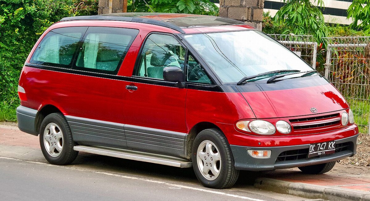 Toyota Estima