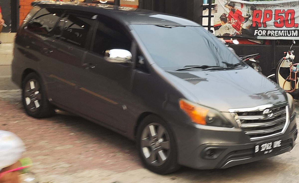 Toyota Kijang Innova
