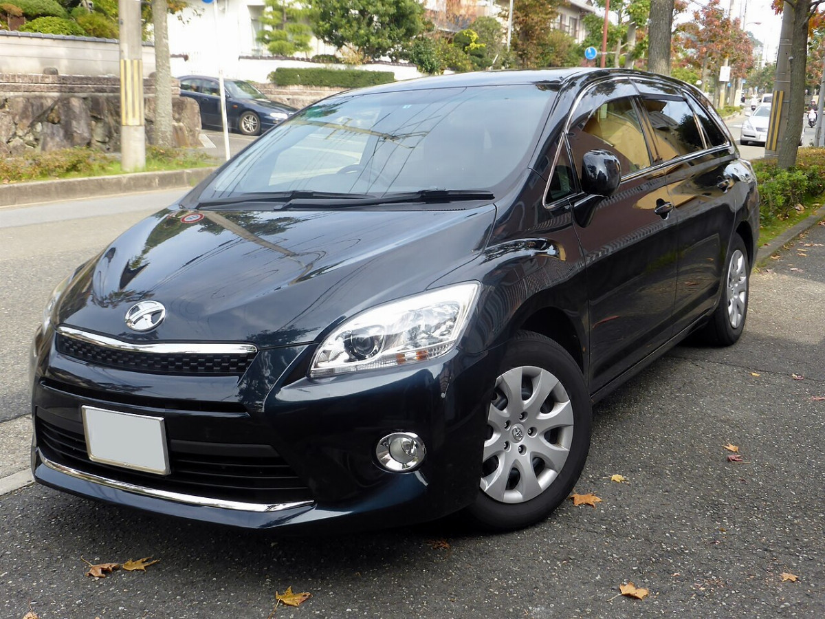 Toyota Mark X Zio