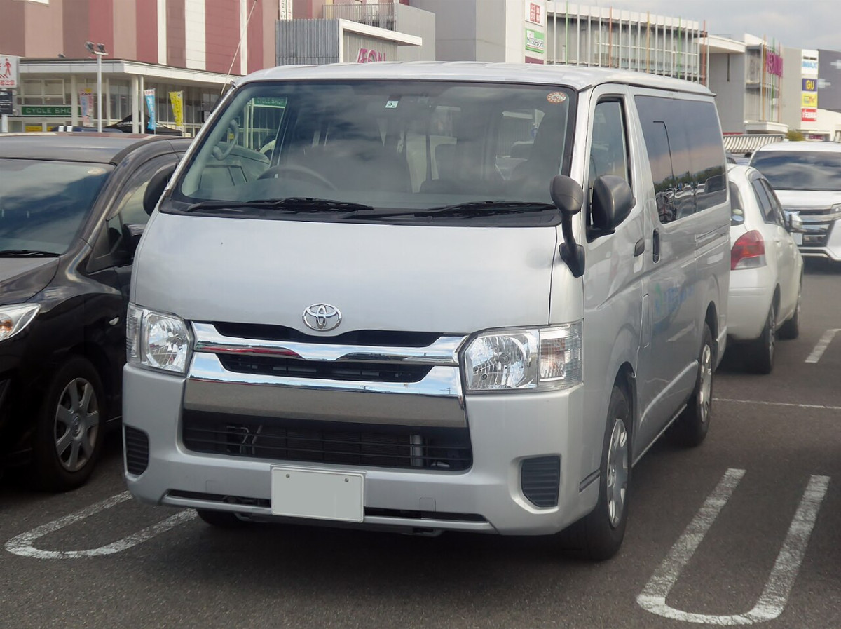 Toyota Regius Ace