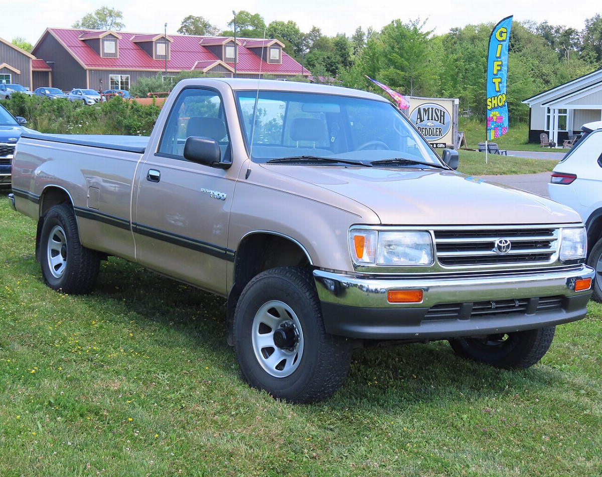 Toyota T100