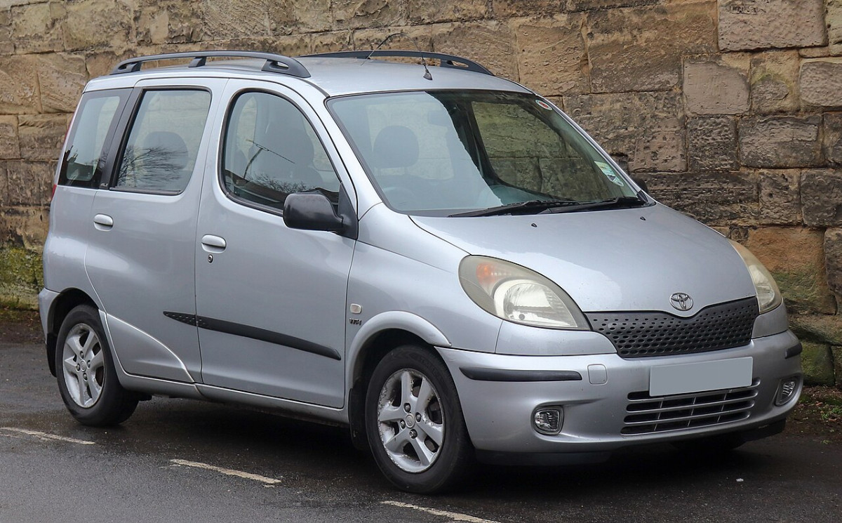 Toyota Yaris Verso