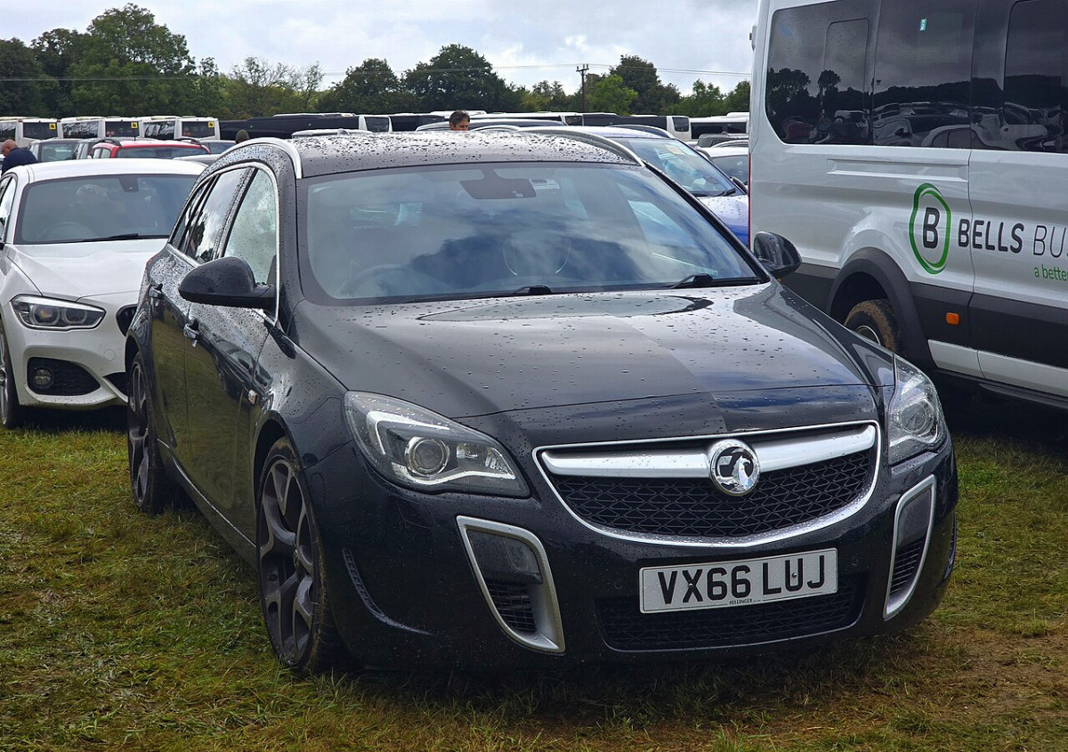 Vauxhall Insignia VXR
