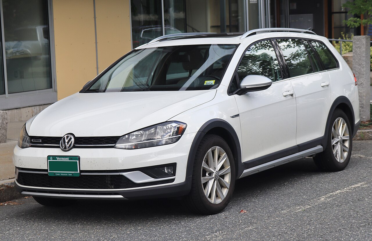 Фольксваген Golf Alltrack