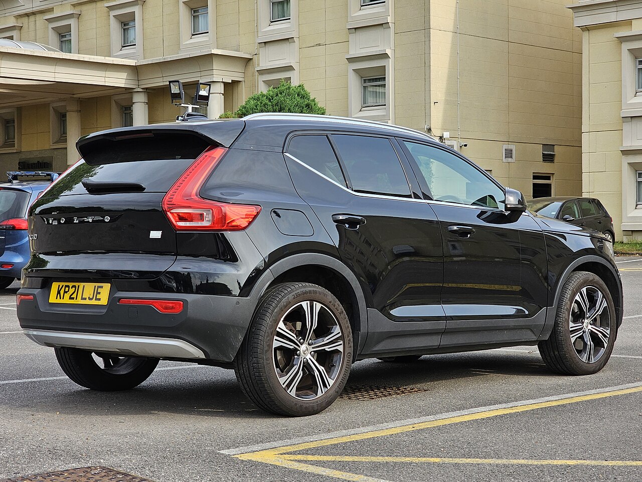 Volvo EX40