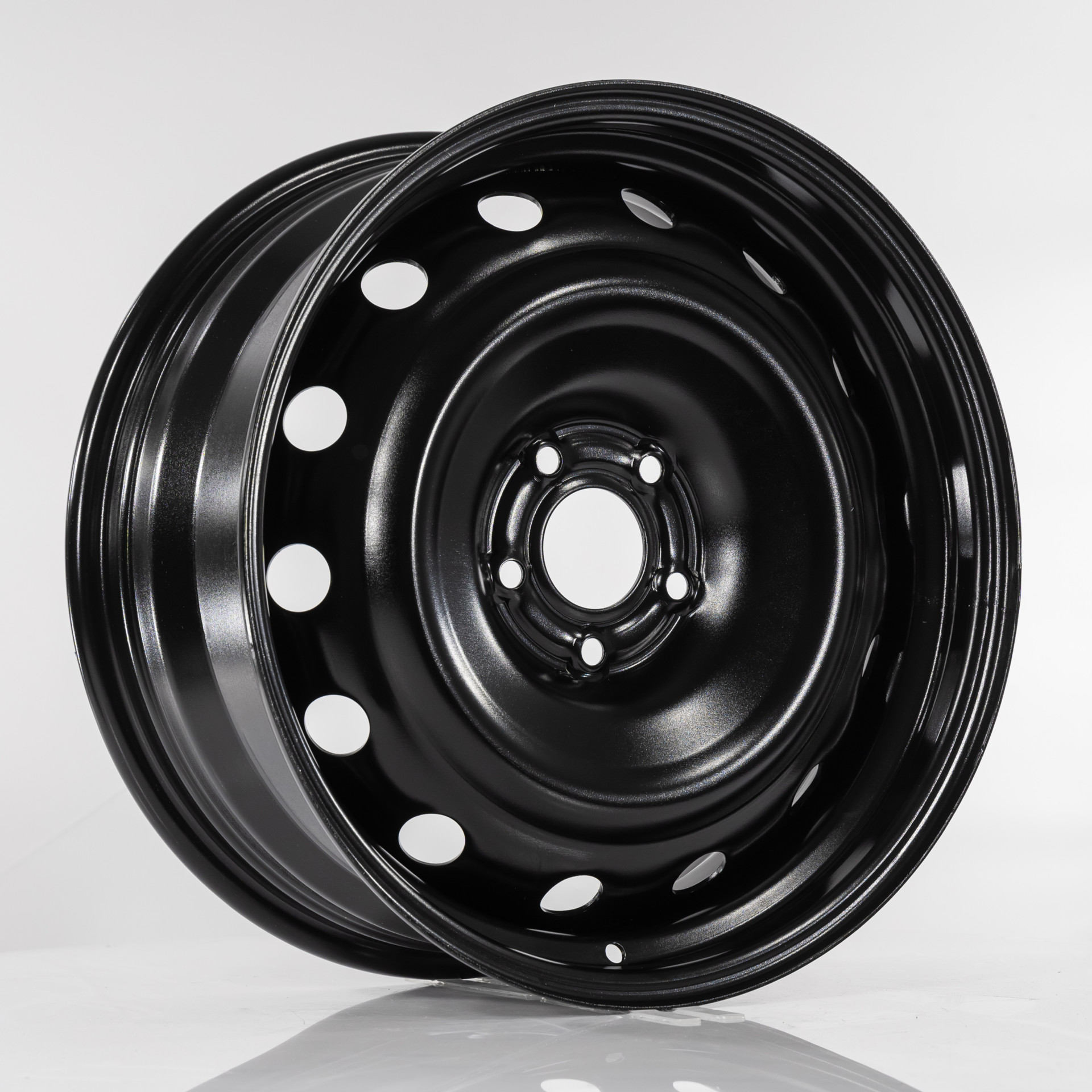 Штампованный диск Trebl R-1756 7.5x18 5x114.3 DIA66.1  ET40  black